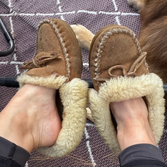 L.L. Bean Tan and Cream Cozy Moccasin Slippers - Picture 6 of 7